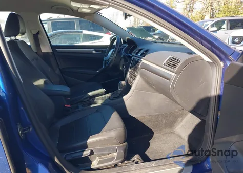 2017 Volkswagen Passat 1.8T R-Line from USA, damaged, VIN 1VWDT7A33HC060274